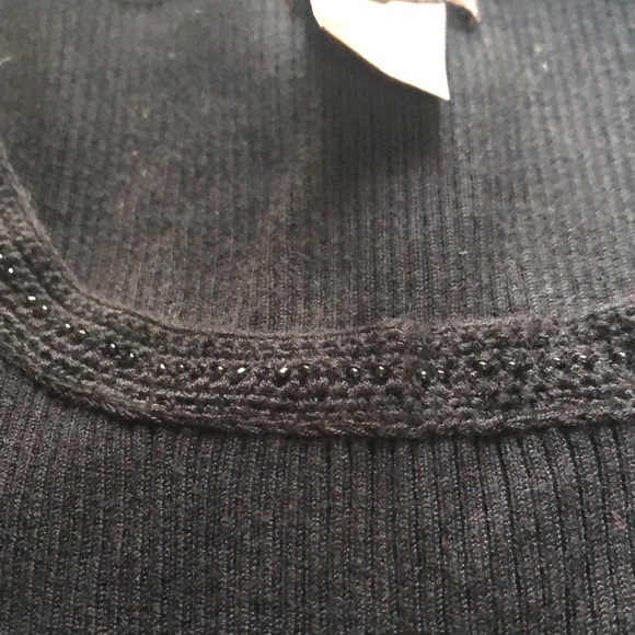 Black sweater tank with accent neckline size M - Picture 3 of 6